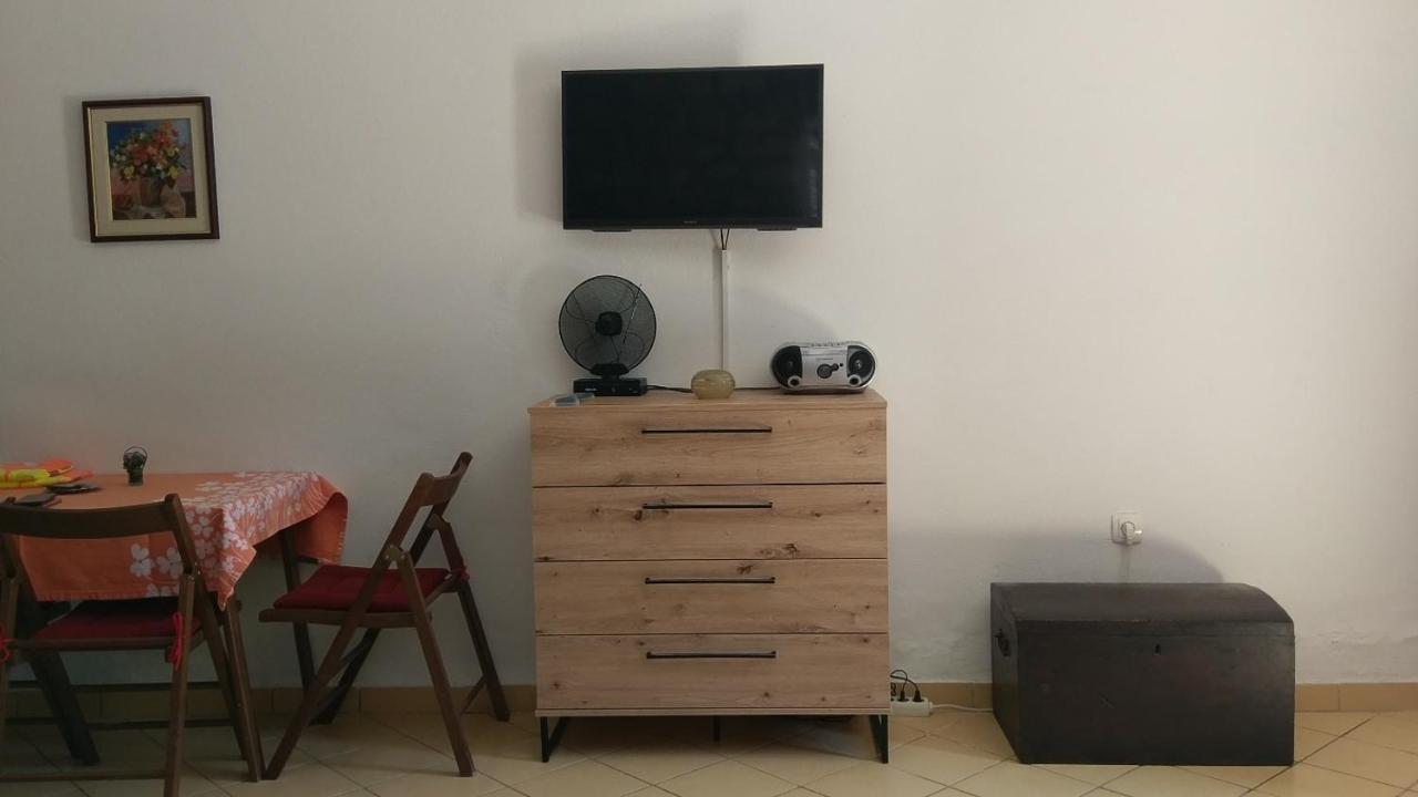 Appartement In Einem Dalmatischen Haus In Novigrad-Dalmatien Neben Zadar Новиград-Далмация Экстерьер фото